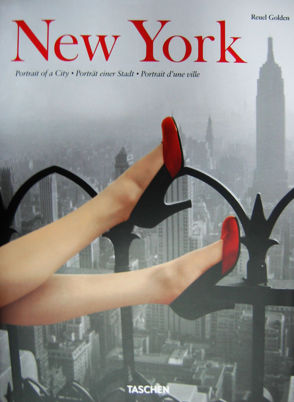 Бумажная книга «New York: Portrait of a City / Portrat einer Stadt / Portrait d'une ville», автор Реуэл Голден - фото №1