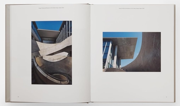 Бумажная книга «Tadao Ando: Light and Space», авторов Ричард Паре, Тадао Андо - фото №1