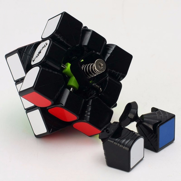  «Игрушка-головоломка QiYi Valk3 black  (126-1)», бренда QiYi - фото №1