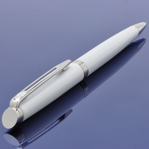  «Шариковая ручка Waterman Hemisphere White CT (22 062)», бренда Waterman - фото №1