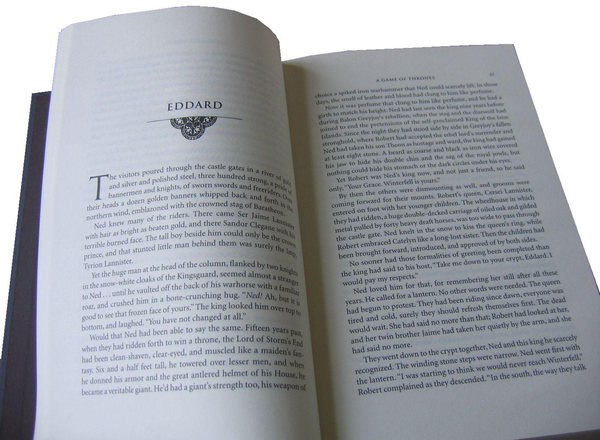 Бумажная книга «A Song of Ice and Fire. Book 1: A Game of Thrones», автор Джордж Р. Р. Мартин - фото №1