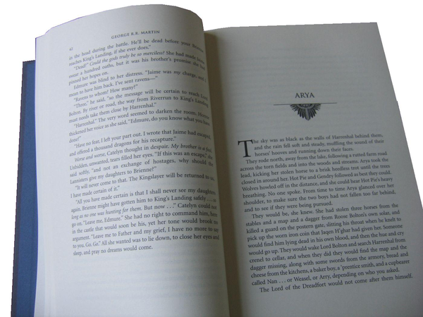 Паперова книга «A Song of Ice and Fire. Book 3: A Storm of Swords», автор Джордж Р. Р. Мартін - фото №1