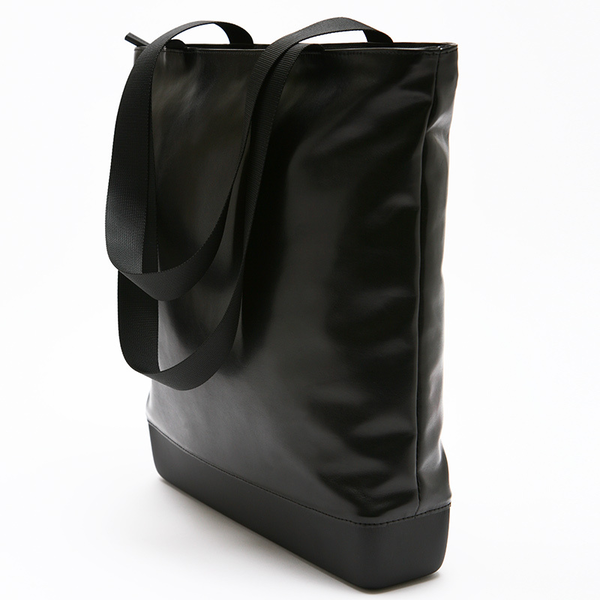  «Сумка Moleskine Travelling Borsa Tote Bag Large Черная (ET22TOAF)», бренда Moleskine - фото №1