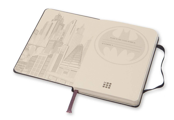  «Карманная записная книжка Moleskine Batman Черная нелинованная LEBA01QP012 (805-22-0440-092-8, 8052204400928, LEBA01QP012)», бренда Moleskine - фото №1