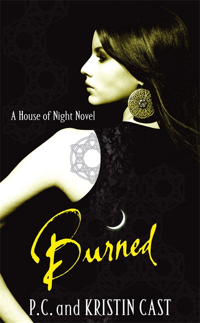 Бумажная книга «The House of Night. Book 7: Burned», авторов Филис Кристина Каст, Кристин Каст - фото №1