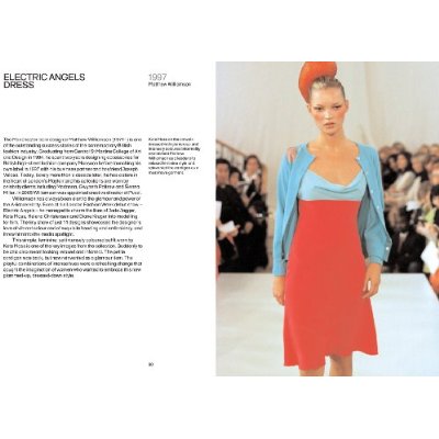 Паперова книга «Fifty Dresses That Changed the World» - фото №1