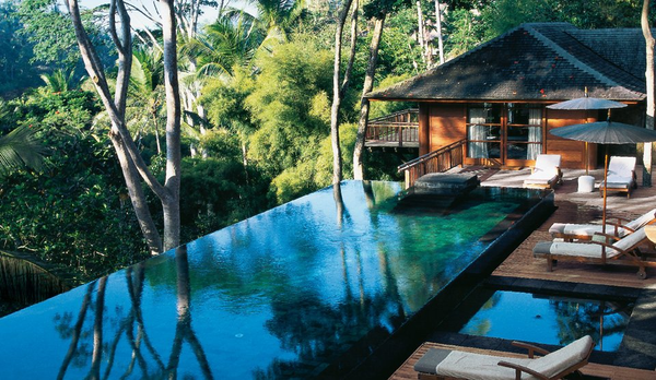 Бумажная книга «Living in Bali», автор Анита Лококо - фото №1
