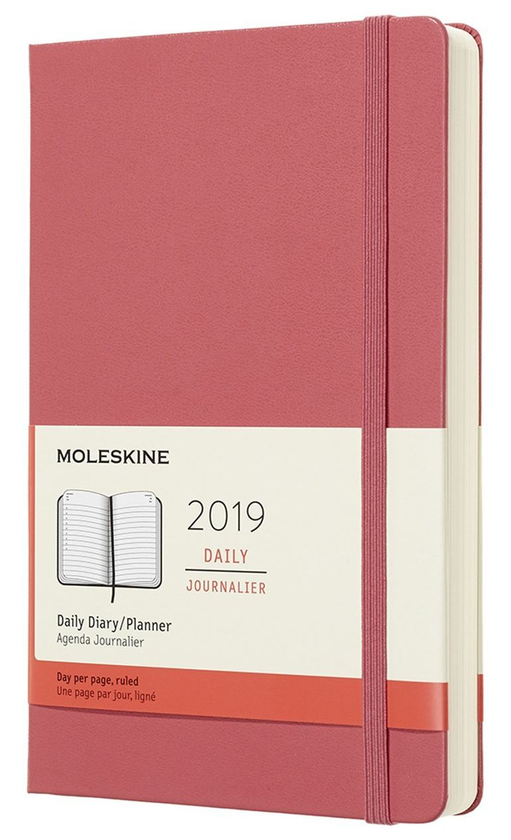  «Ежедневник Moleskine на 2019 год пастельно-розовый (DHD1112DC3Y19)», бренда Moleskine - фото №1
