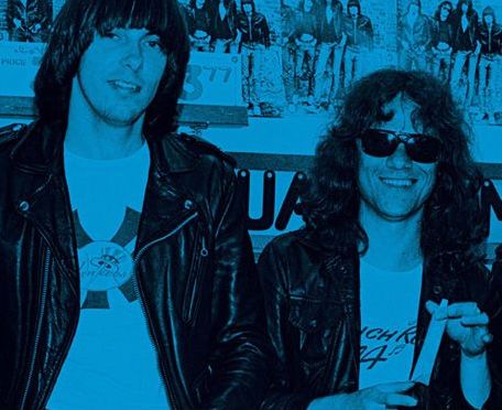 Бумажная книга «Commando. The Autobiography of Johnny Ramone», автор Джонни Рамон - фото №1