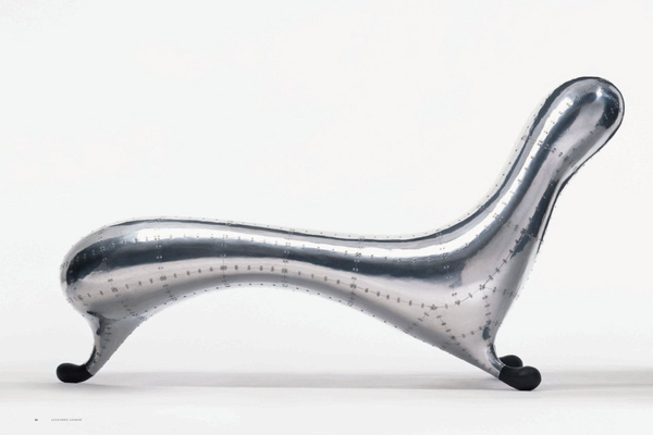 Бумажная книга «Marc Newson. Works», авторов Луис Нери, Алиса Росторн, Марк Ньюсон - фото №1