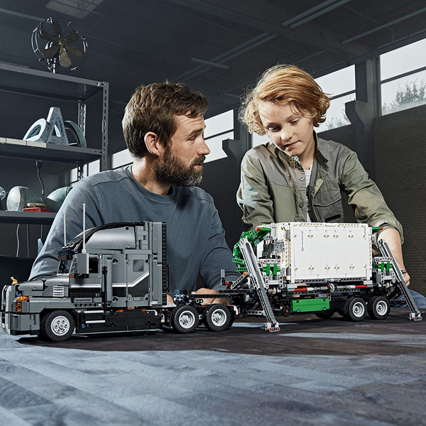  «Конструктор LEGO Technic Mack Anthem 2595 деталей (42078)», бренда LEGO - фото №1