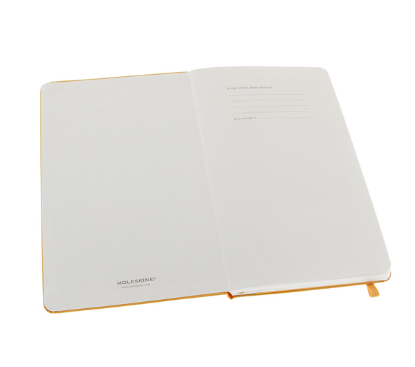  «Записная книжка Moleskine Classic Coloured Оранжевый нелинованный (QP062M2F#978-88-6613-638-5)», бренда Moleskine - фото №1