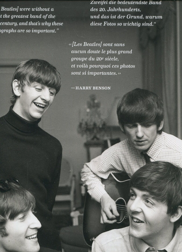 Паперова книга «The Beatles», автор Гаррі Бенсон - фото №1