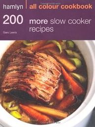 Бумажная книга «Hamlyn All Colour Cookbook 200 More Slow Cooker Recipes», автор Сара Левис - фото №1