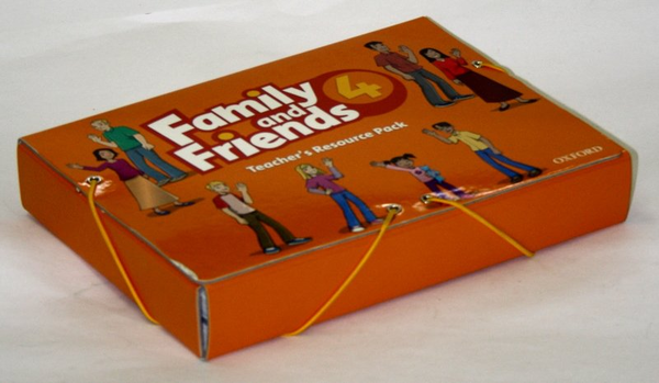 [object Object] «Family and Friends 4: Teacher's Reasource Pack», автор Наоми Симмонс - фото №4 - миниатюра