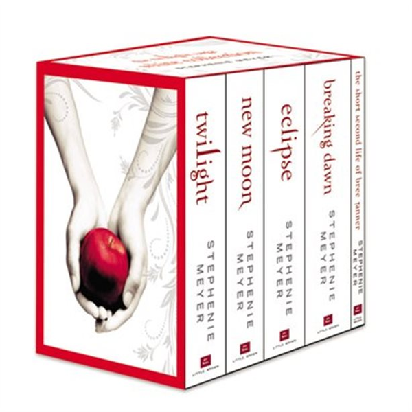 Бумажная книга «Eclipse (The Twilight Saga Book 3)», автор Стефани Майер - фото №1
