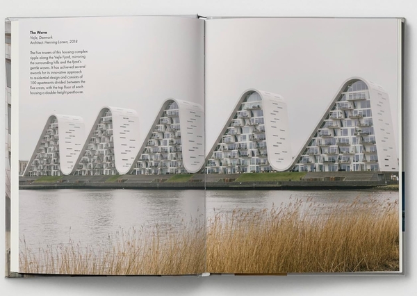 Бумажная книга «Weird Buildings», автор Hoxton Mini Press - фото №1