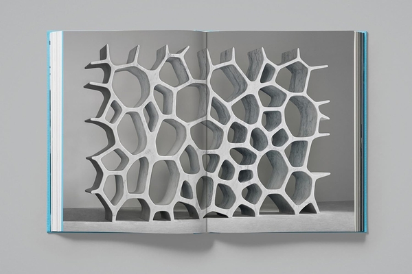 Паперова книга «Marc Newson. Works 84-24», автор Елісон Касл - фото №1