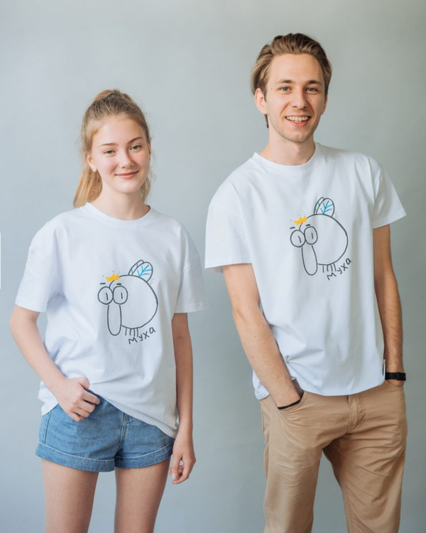 «Футболка Handcrafts by orphans Муха S», бренда Handcrafts by Orphans - фото №1