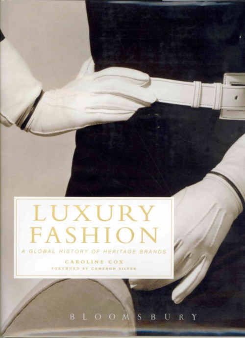 Паперова книга «Luxury Fashion», автор Керолайн Кокс - фото №1
