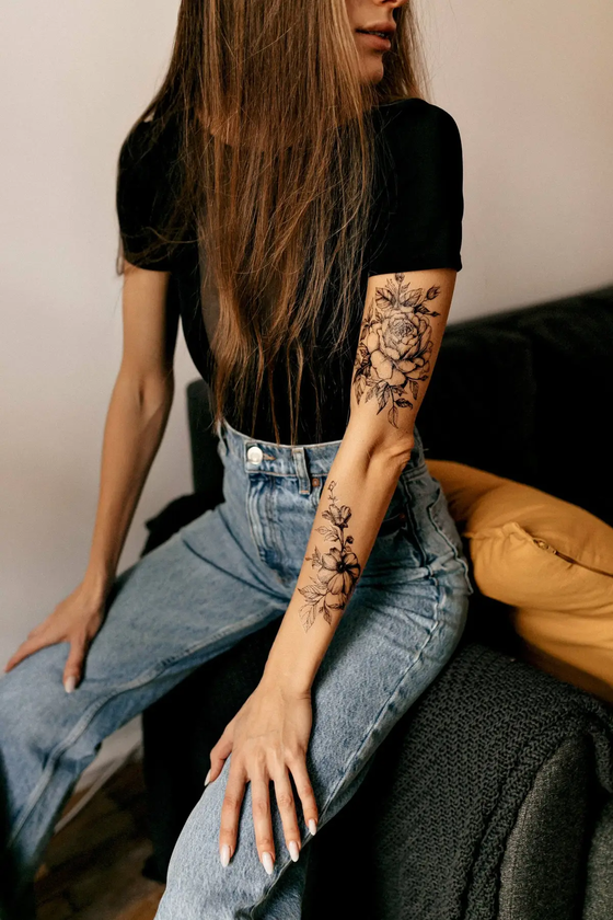 «Тимчасове тату Tattooshka Велика троянда з гілочкою (TH-173)», бренда Tattooshka - фото №1