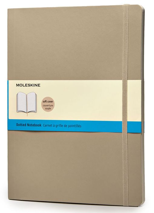  «Записная книжка большого формата Moleskine Classic в мягком переплете Бежевая в точку (QP624G4#978-88-6732-378-4)», бренда Moleskine - фото №1