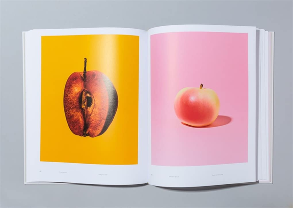 Бумажная книга «Odd Apples», автор Уильям Муллан - фото №1