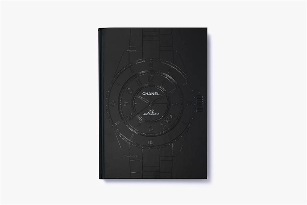 Бумажная книга «Chanel Eternal Instant», автор Николас Фоулкс - фото №1