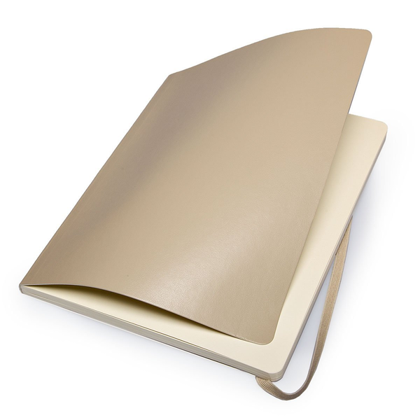 «Записная книжка Moleskine Classic Soft нелинованная 19х25 см бежевая (QP623G4#9788867323821)», бренда Moleskine - фото №1