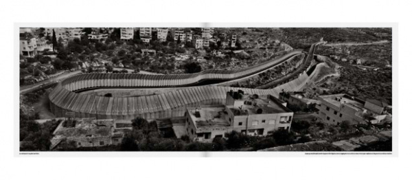 Бумажная книга «Josef Koudelka: Wall», авторов Рэй Долфин, Гилад Барам - фото №1