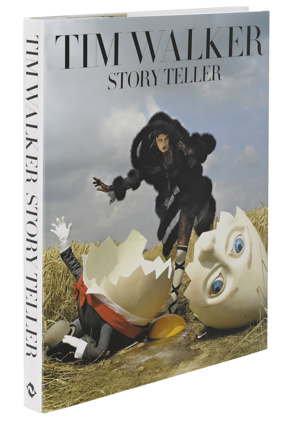 Паперова книга «Tim Walker: Story Teller», авторів Робін М'юїр, Кейт Буш - фото №1