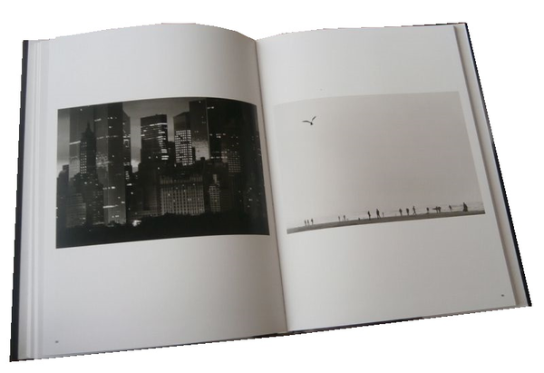 Паперова книга «Elliot Erwitt. Unseen» - фото №1