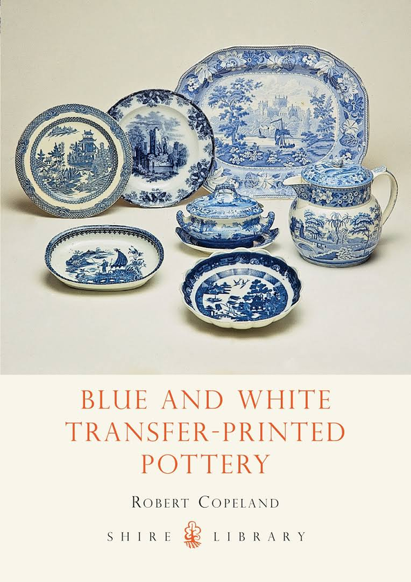 Бумажная книга «Blue and White Transfer-Printed Pottery», автор Роберт Коупленд - фото №1