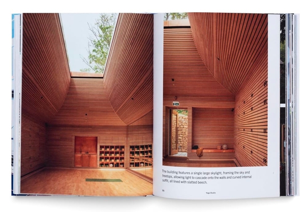 Бумажная книга «Circular Materials: Innovation and Reuse in Design and Architecture» - фото №1