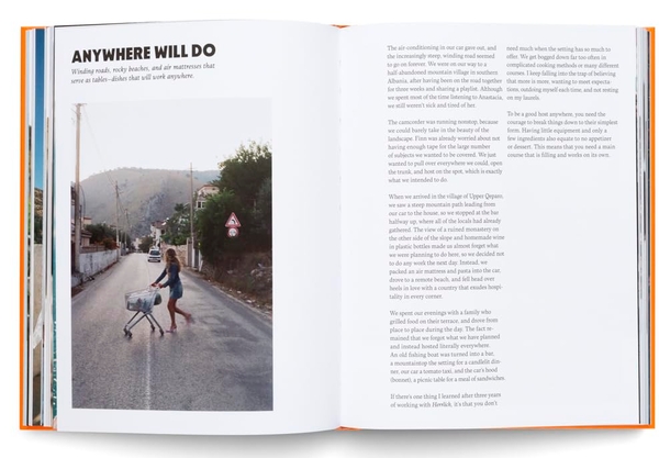 Бумажная книга «Herrlich Hosting: A Visual Guide to Food, Feeling & Table Culture», автор Ханна Клееберг - фото №1