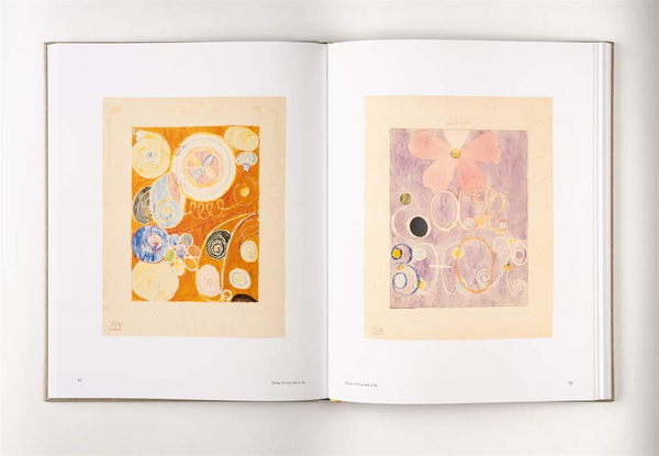 Бумажная книга «Hilma af Klint. The Blue Books. 1906-1915», авторов Даниэль Бирнбаум, Курт Альмквист - фото №1