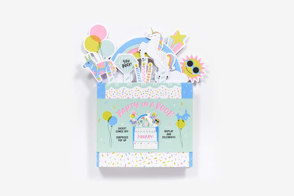 Паперова книга «Party in a Book (A Bouquet in a Book): Jacket Comes Off. Surprises Pop up. Display and Celebrate!», автор Hello! lucky - фото №1