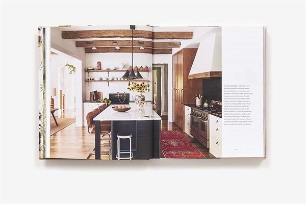 Бумажная книга «Down to Earth. Laid-back Interiors for Modern Living», автор Лорен Лисс - фото №1