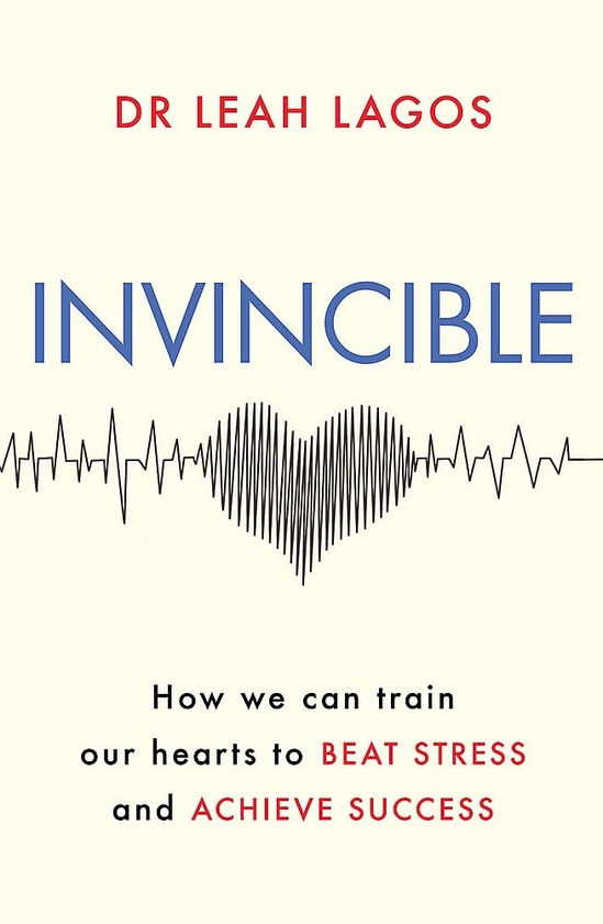 Бумажная книга «Invincible», автор Лия Лагос - фото №1