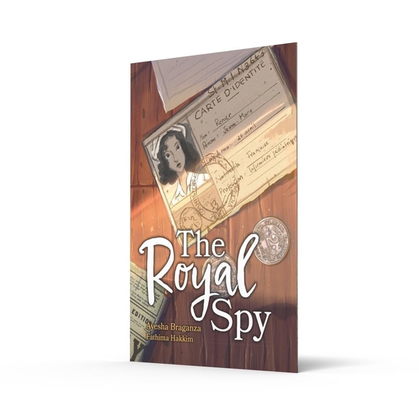 Паперова книга «The Royal Spy», автор Аєша Браганса - фото №1