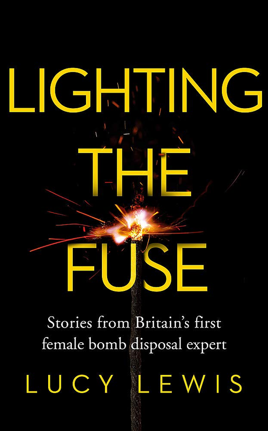 Бумажная книга «Lighting the Fuse», автор Люси Льюис - фото №1