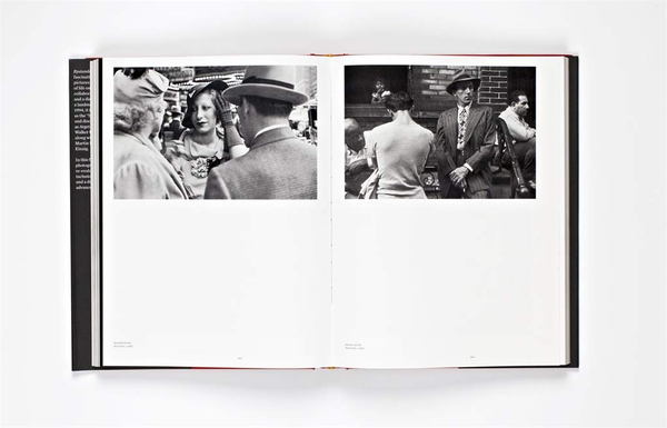 Бумажная книга «Bystander. A History of Street Photography», авторов Джоэл Мейеровиц, Колин Вестербек - фото №1