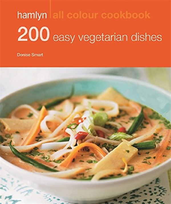 Бумажная книга «Hamlyn All Colour Cookbook: 200 Easy Vegetarian Dishes», автор Дениз Смарт - фото №1