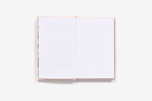 Бумажная книга «Barbie Style Hardcover Journal» - фото №1