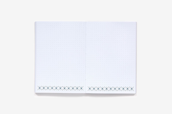 Бумажная книга «Jot Dot Doodle Notebook. Blue and Silver», автор Роби Рогге - фото №1