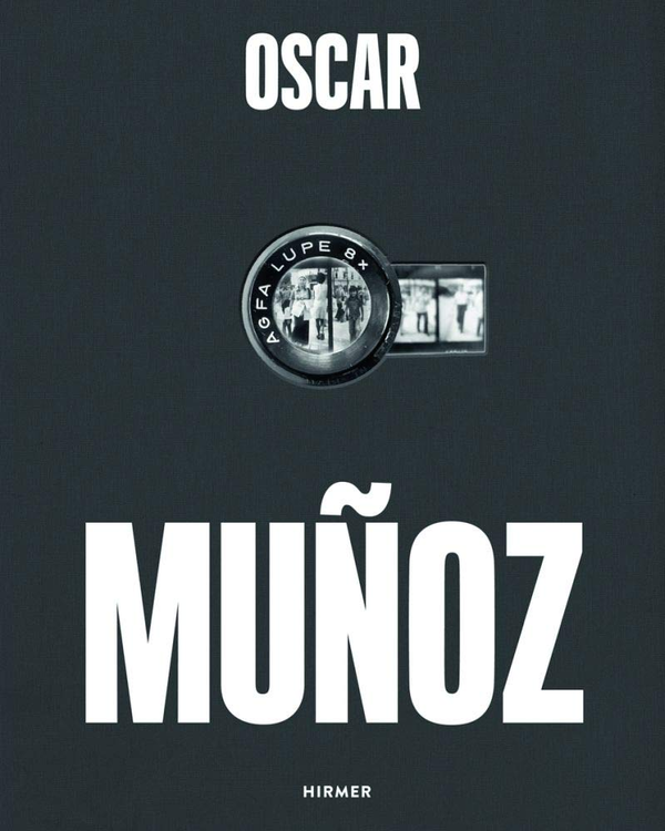 Бумажная книга «Oscar Munoz. Invisibilia», автор Ванесса К. Дэвидсон - фото №1