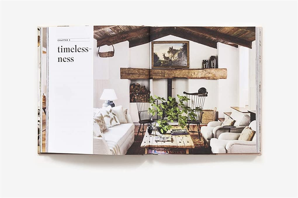 Бумажная книга «Down to Earth. Laid-back Interiors for Modern Living», автор Лорен Лисс - фото №1