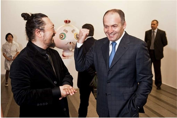 Бумажная книга «The Shift. Art and the Rise to Power of Contemporary Collectors», автор Марта Гнип - фото №1