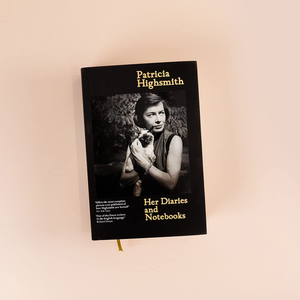 Паперова книга «Diaries and Notebooks», автор Патриція Гайсміт - фото №1