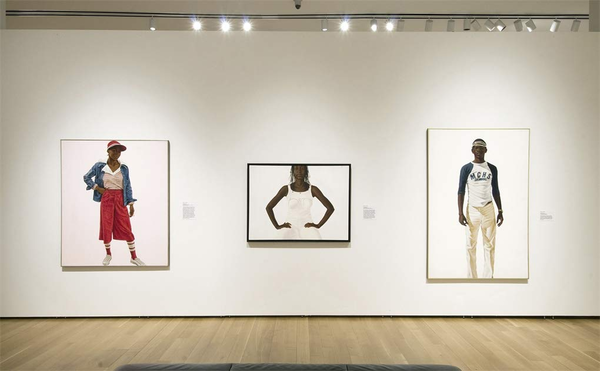 Бумажная книга «Barkley L. Hendricks. Basketball Paintings. Vol. 3» - фото №1